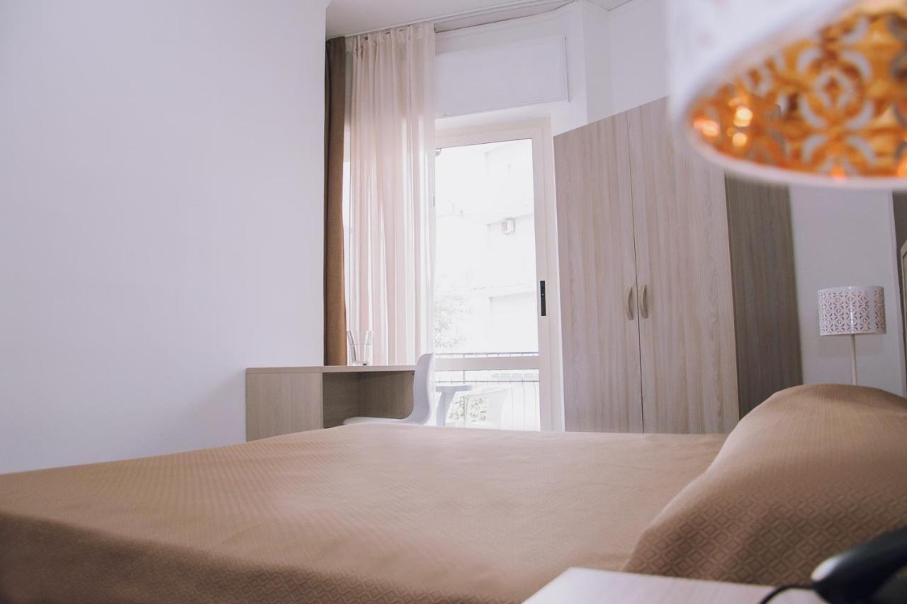 Double or Twin Room Private Bathroom