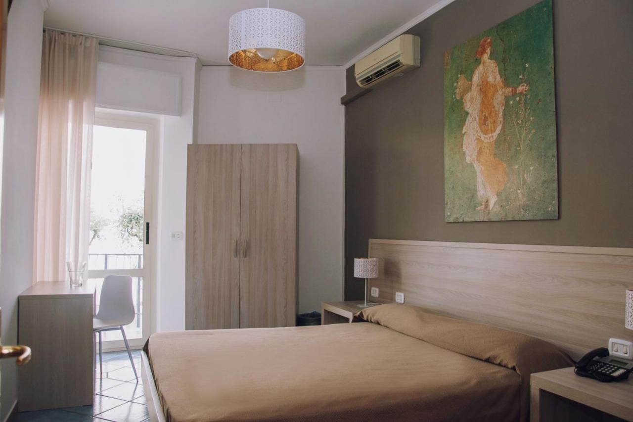 Double or Twin Room Private Bathroom
