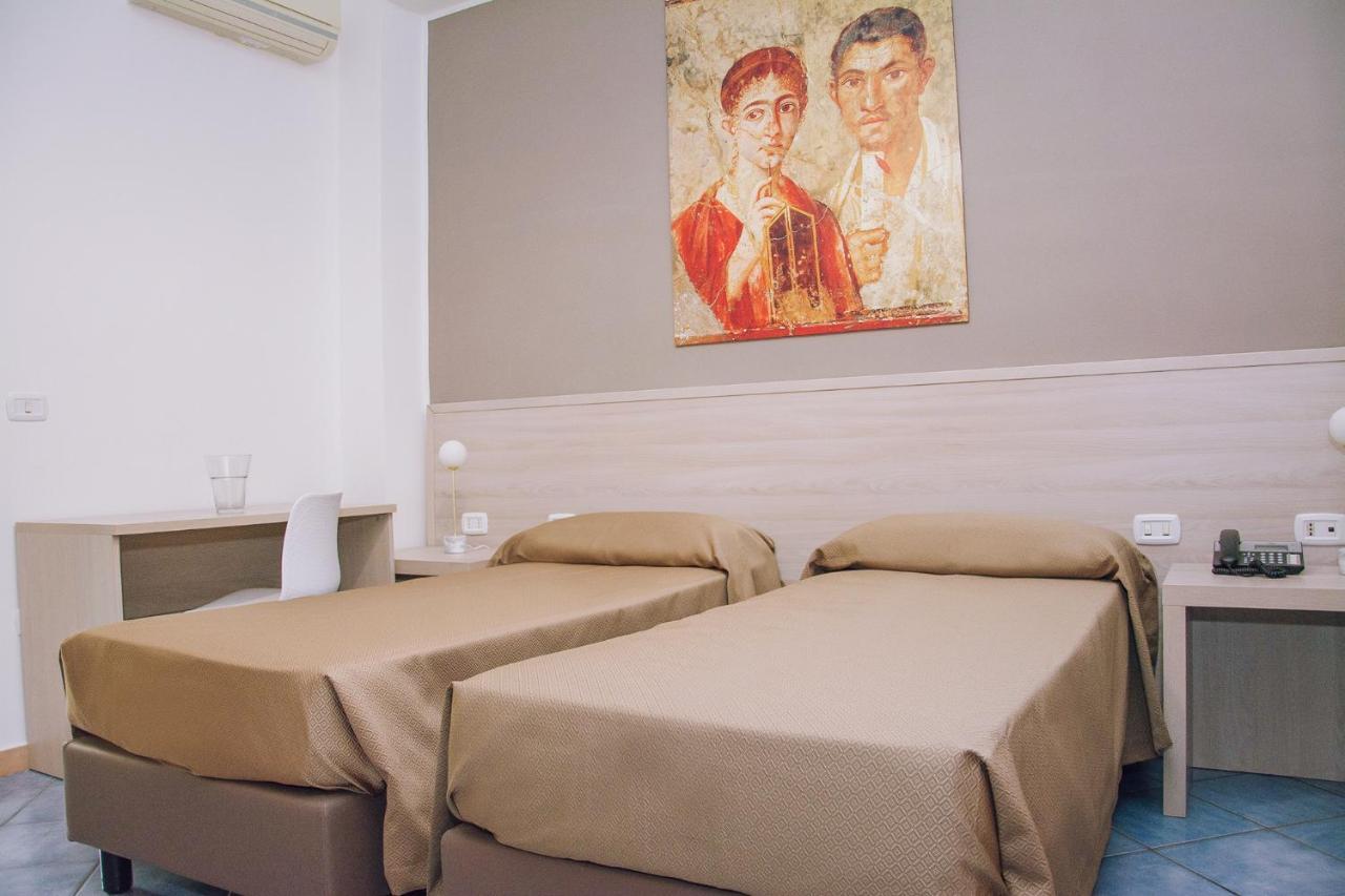Double or Twin Room Private Bathroom