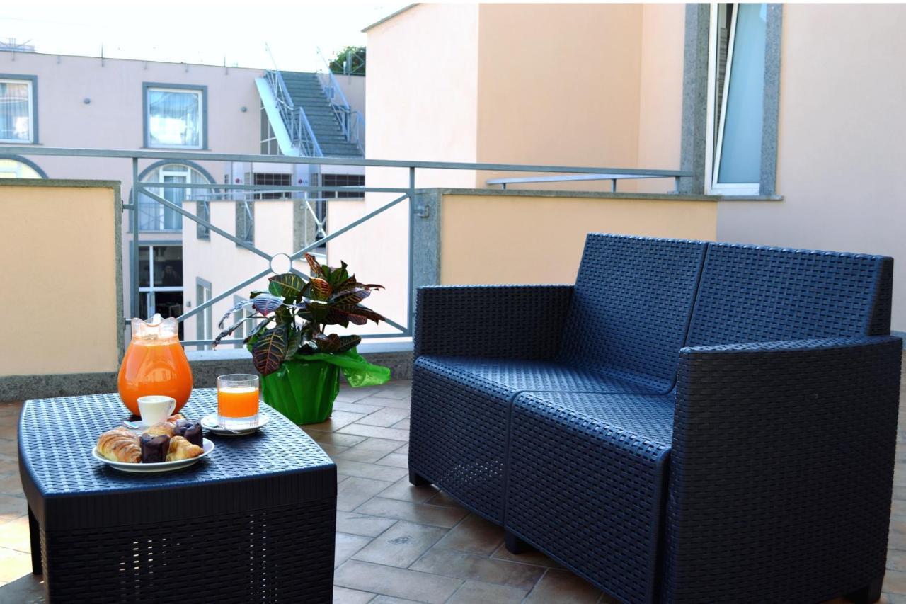 Double or Twin Room Terrace