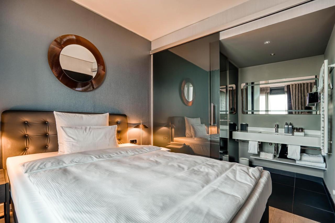 Metropolitan Suite