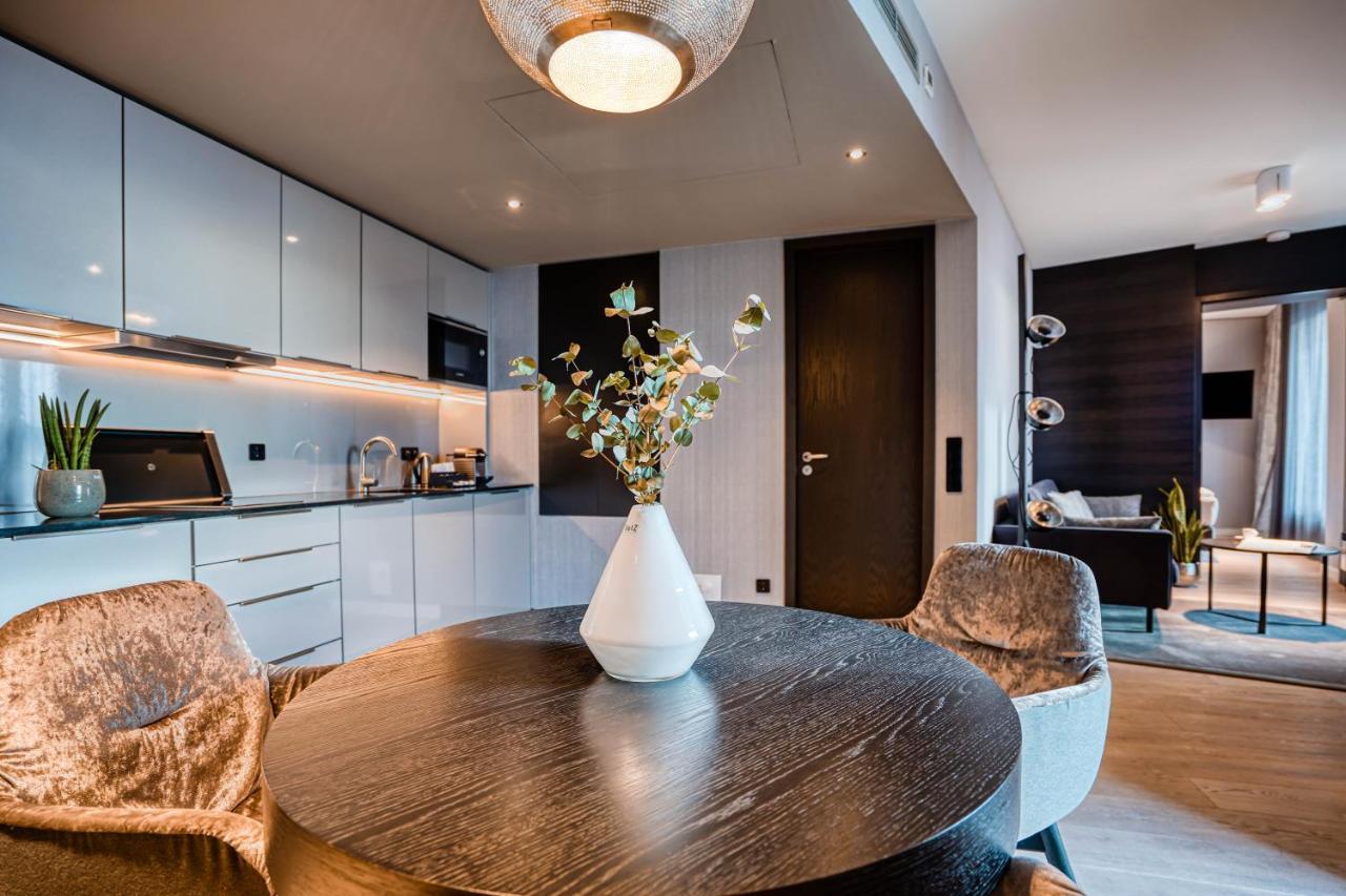 Cosmopolitan Suite