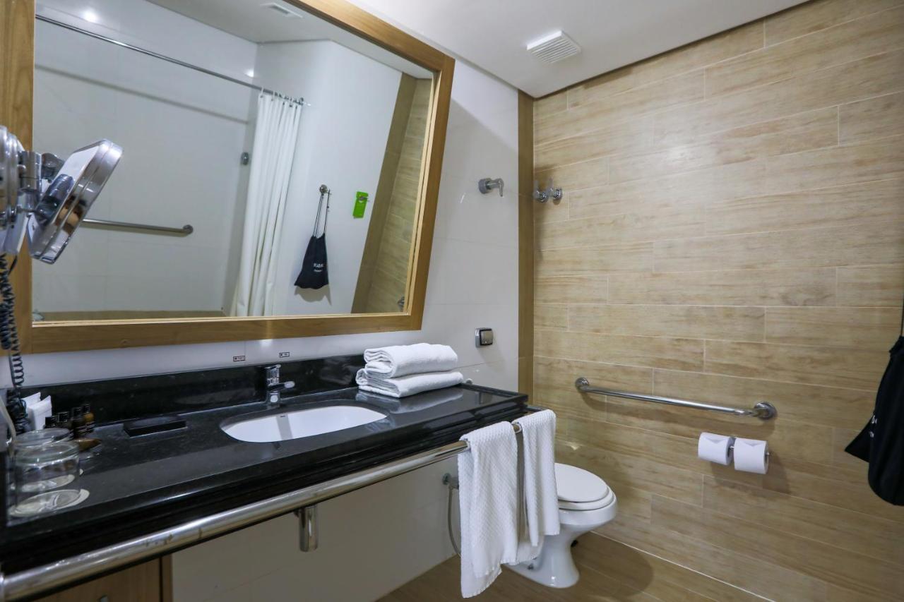 Superior King Suite