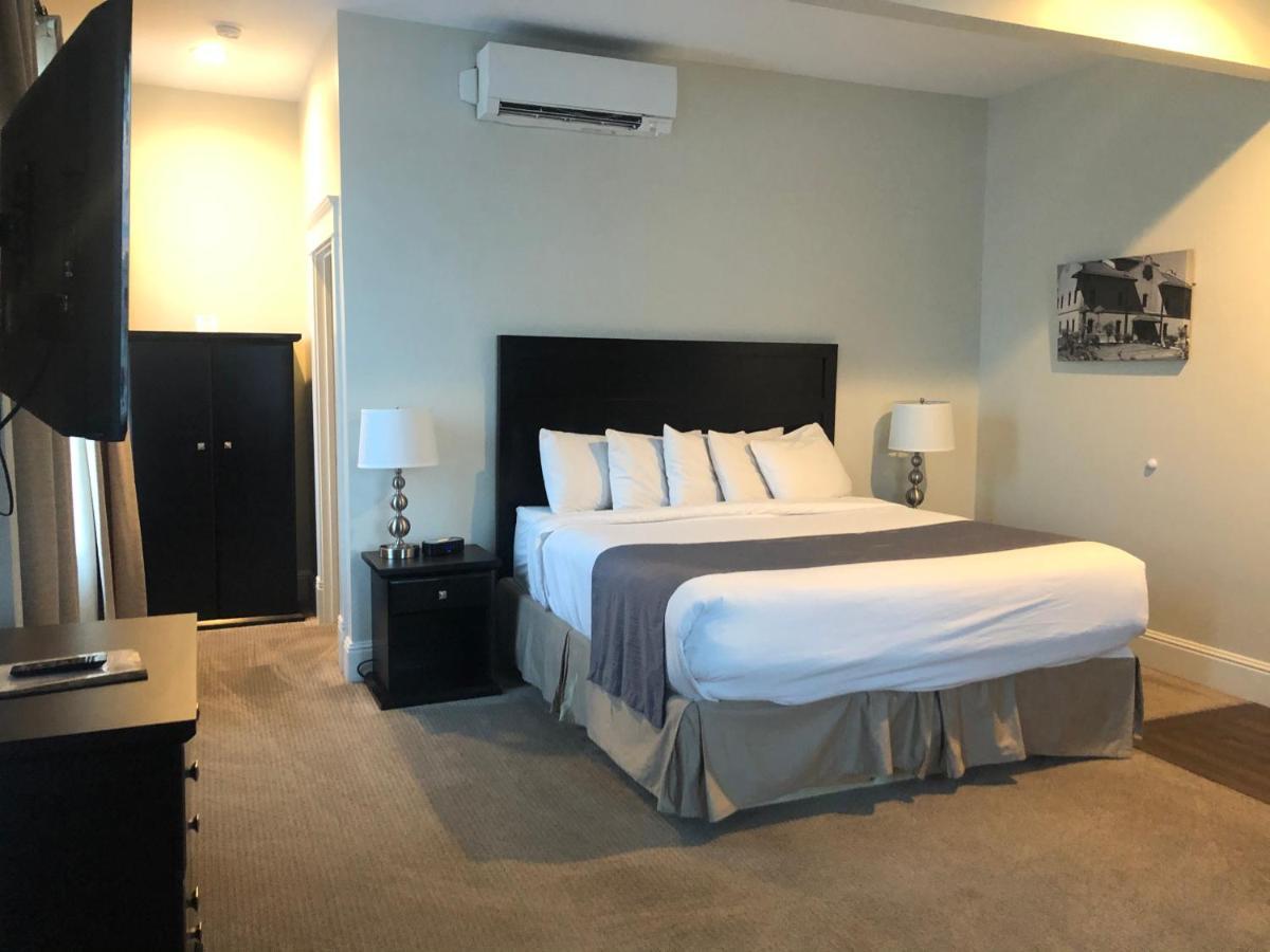 Standard Suite