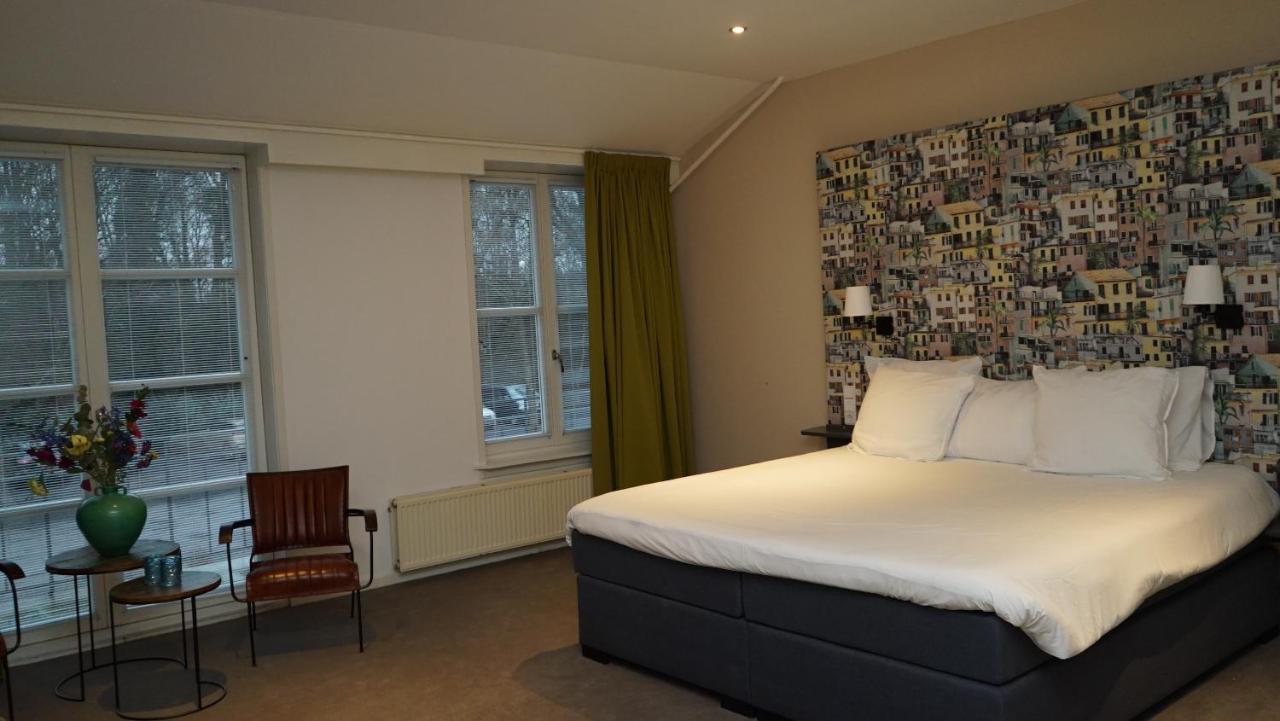 King Suite Spa Bath