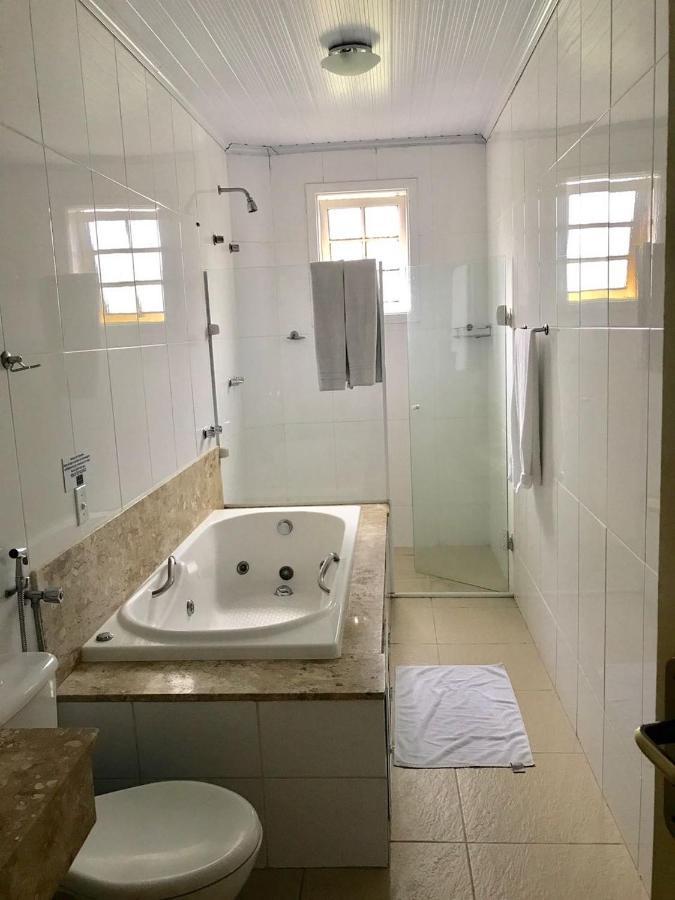 Triple Room Bath