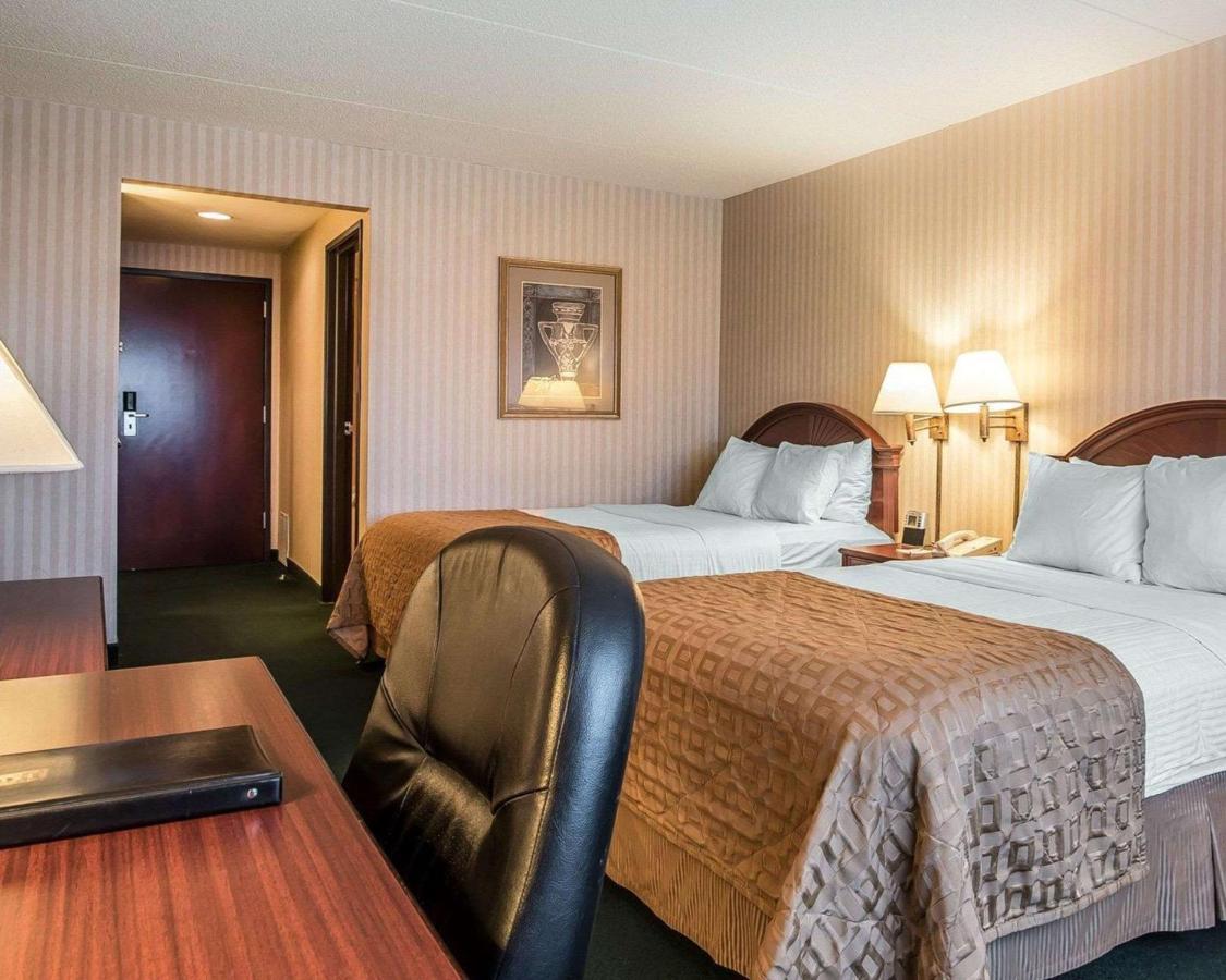 Double Room Two Double Beds Accessible or Non-Smoking
