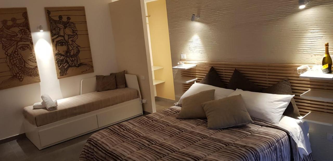 Triple Room Terrace