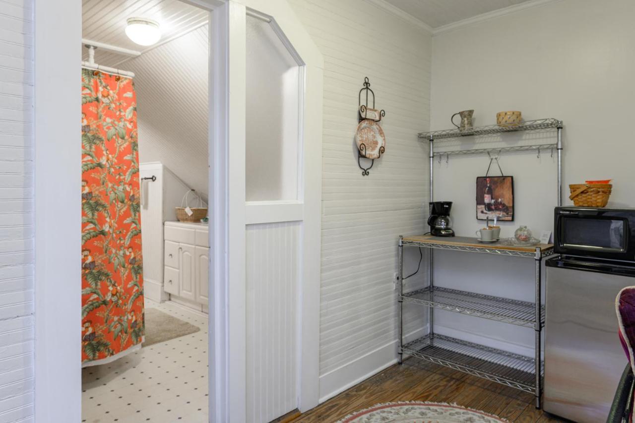 King Room # 6