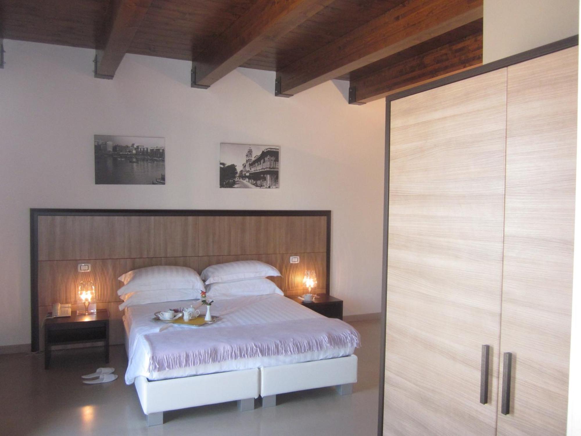 Deluxe Double or Twin Room Sea View