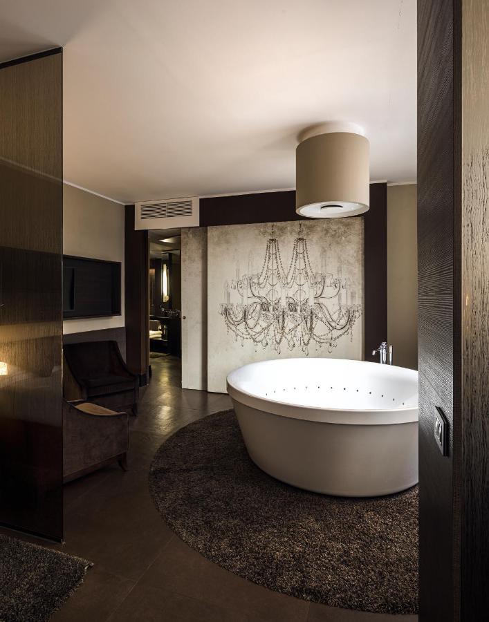 Suite Spa Bath