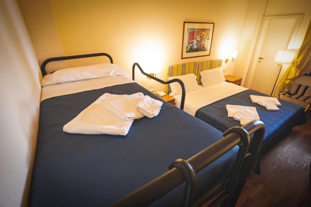 Standard Quadruple Room,972945628:JPEG