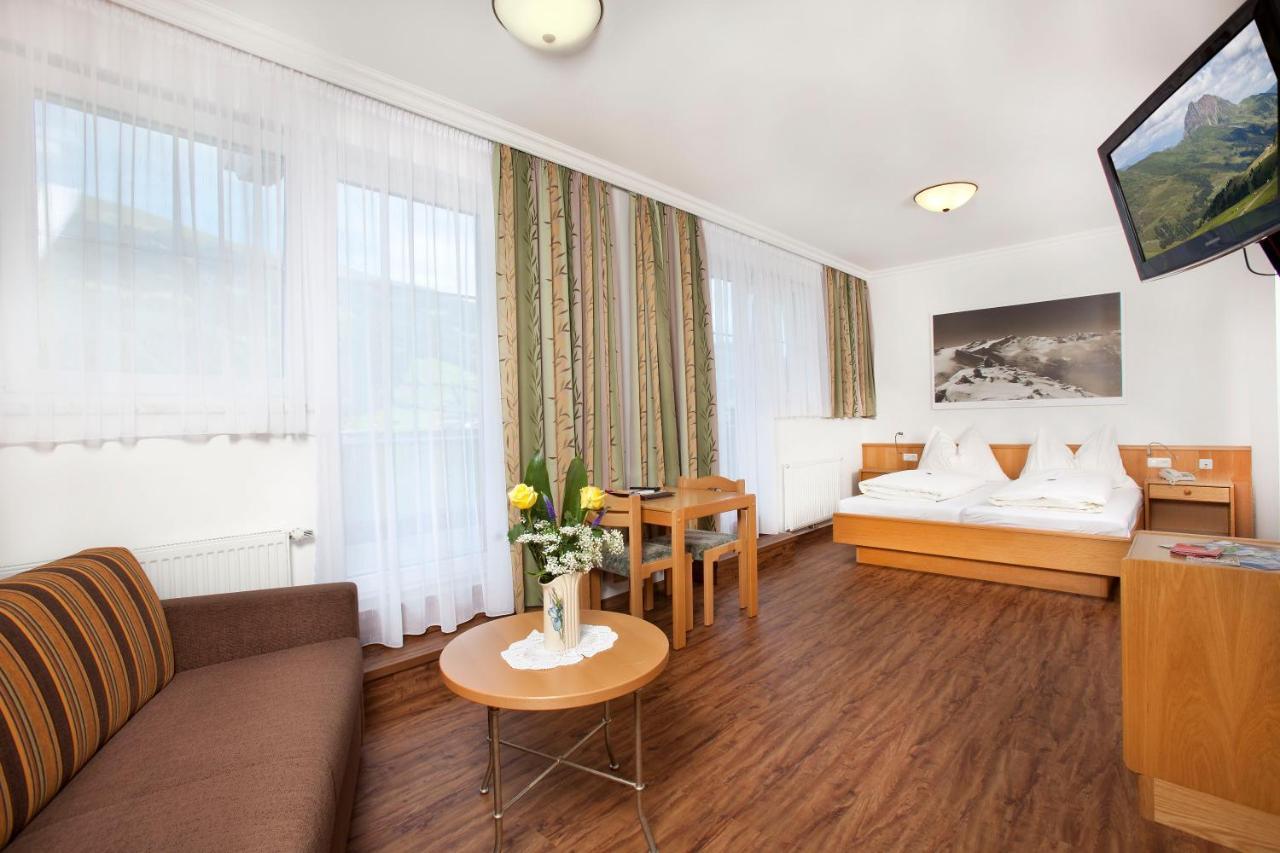 Large Double Room