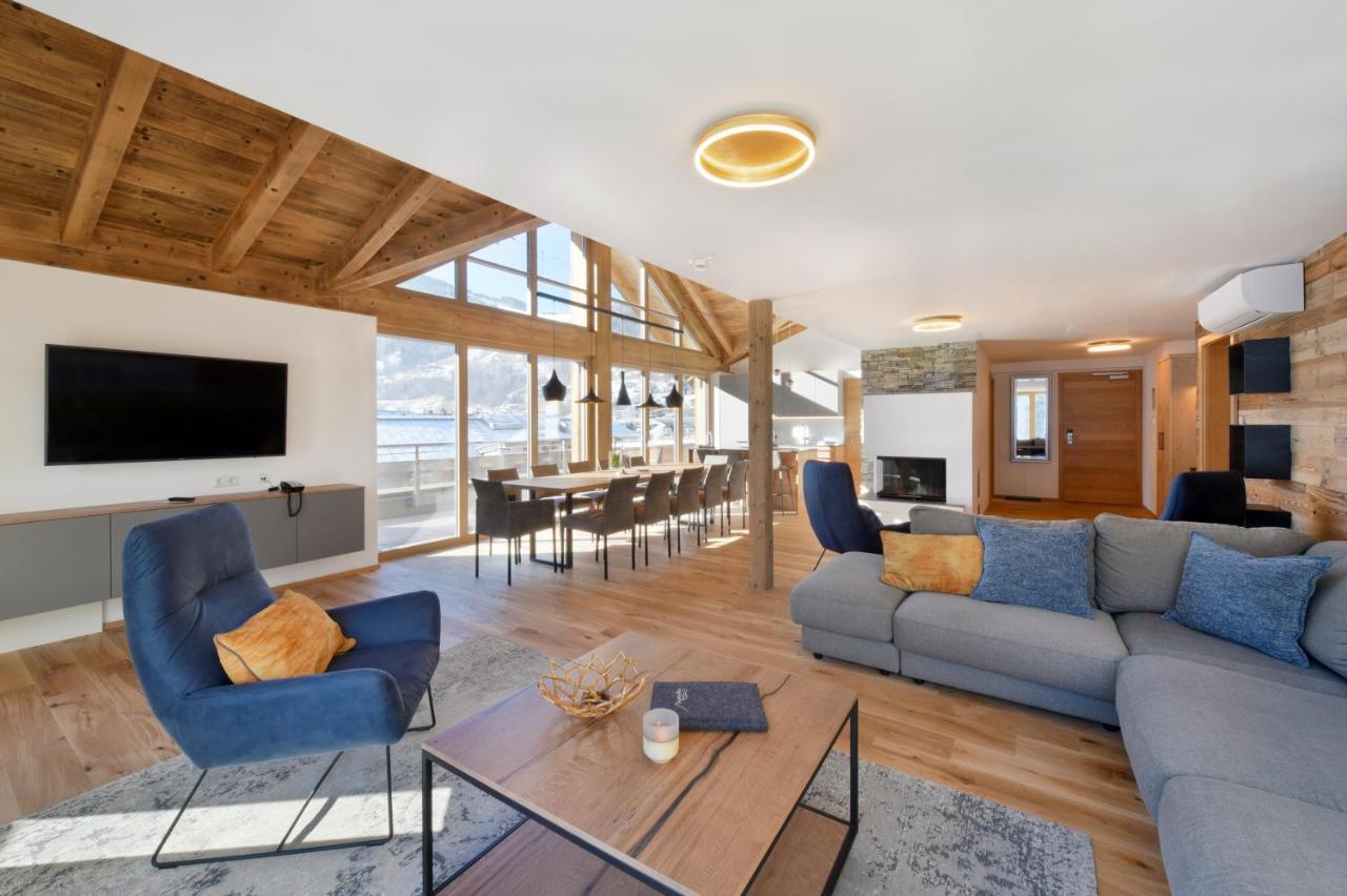 Four-Bedroom Penthouse Apartment