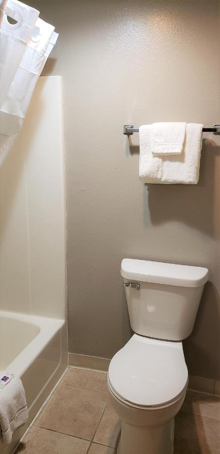 Deluxe Quadruple Room Non-Smoking