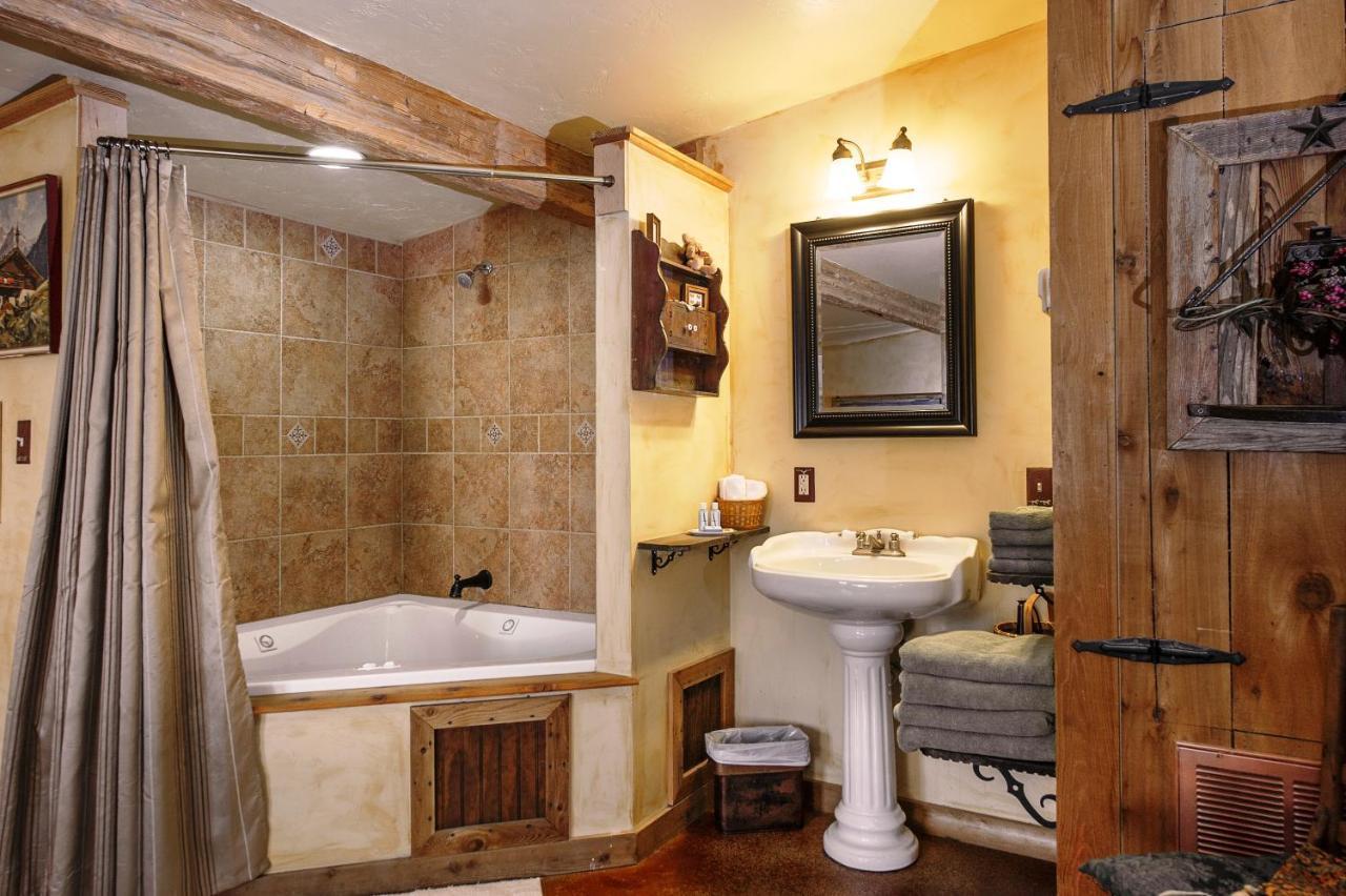 One-Bedroom Chalet