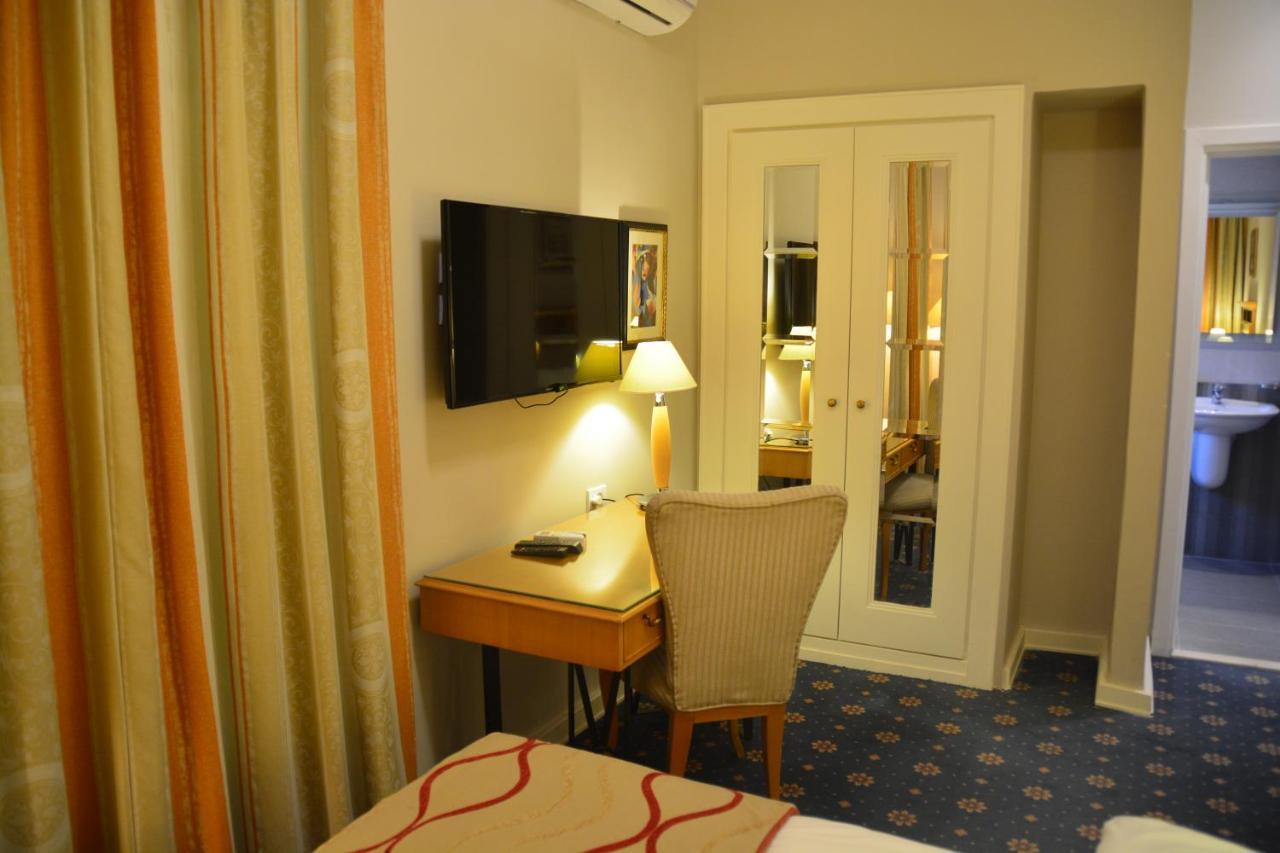Deluxe Single Room