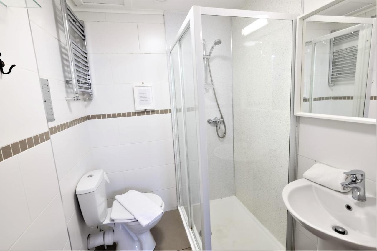 Triple Room,980447884:JPEG