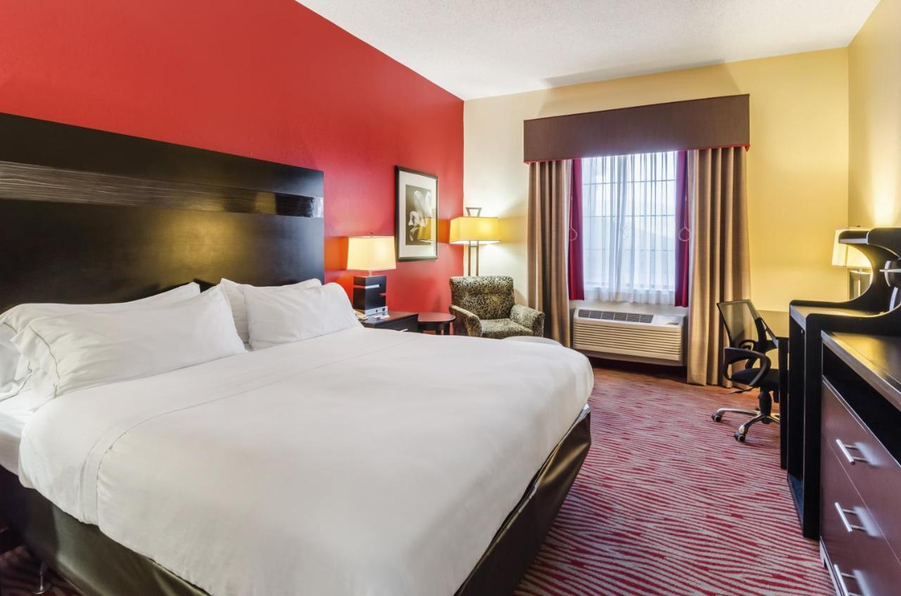 Standard King Room