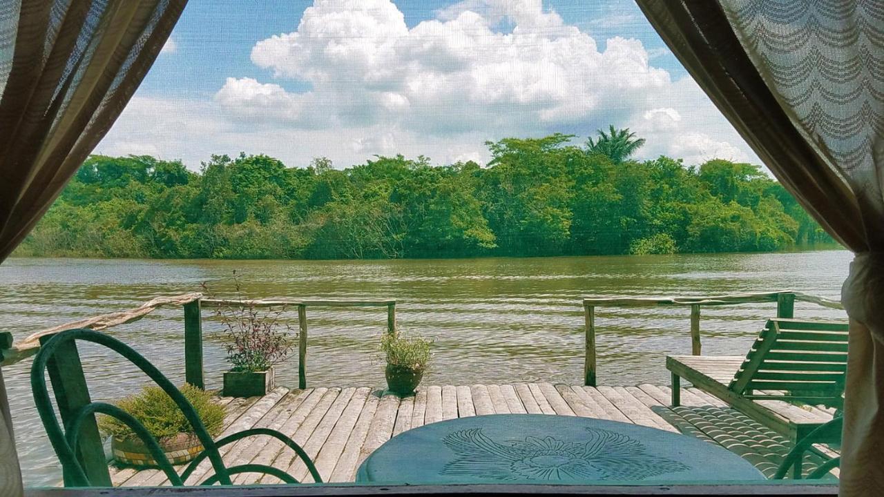 Bungalow - Water Front