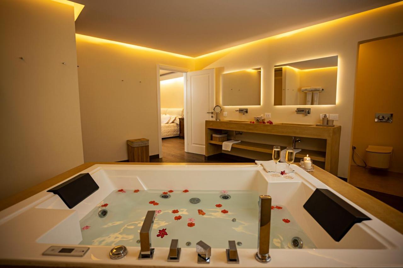 King Room Pool View