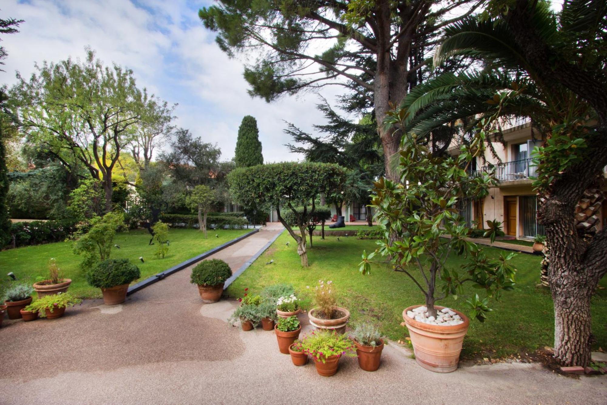 Classic Double Room with Garden View,1716976264:JPEG