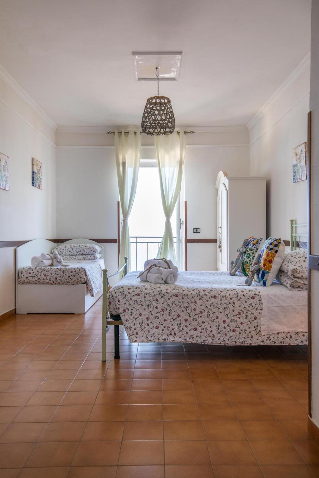 Triple Room Sea View