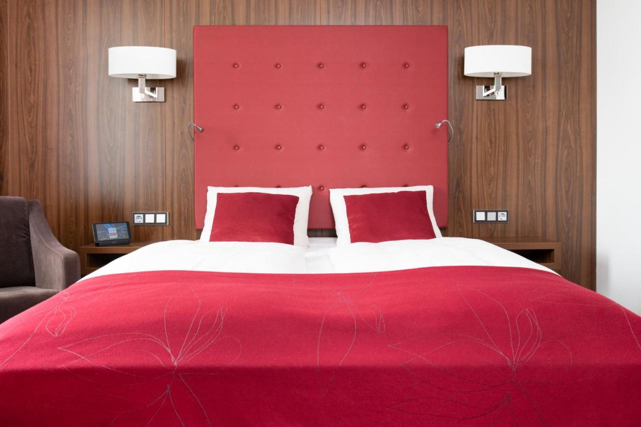 Standard Double Room,989486926:JPEG