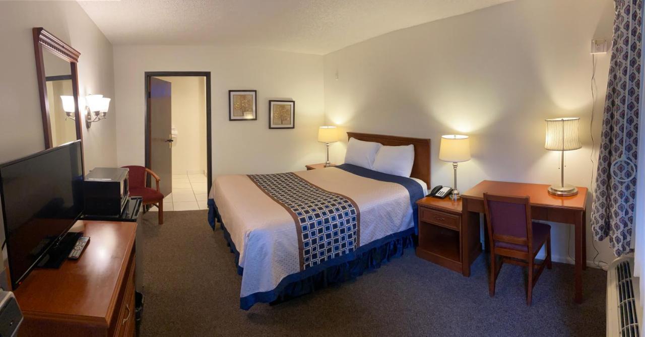Queen Room - Disability Access - Non-Smoking,692333205:JPEG