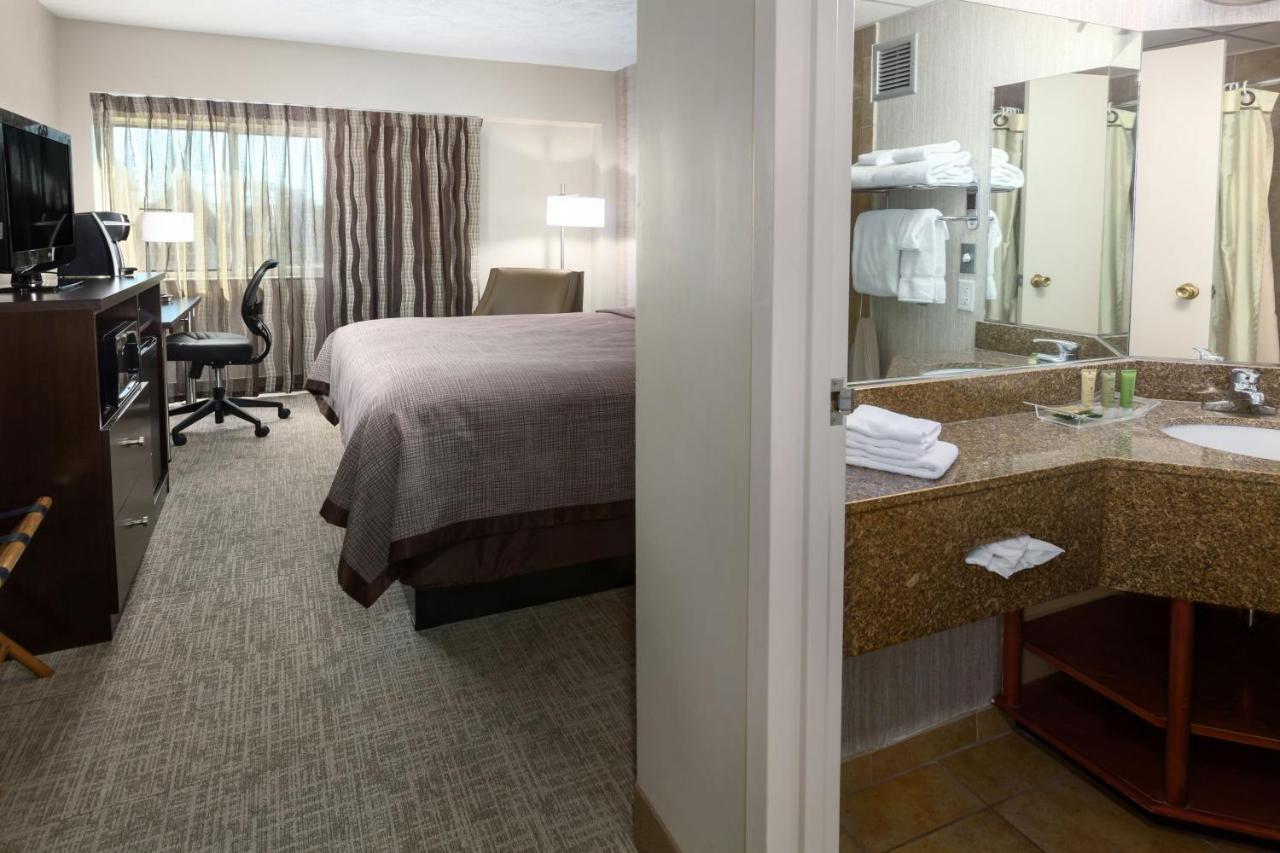 King Room West Wing