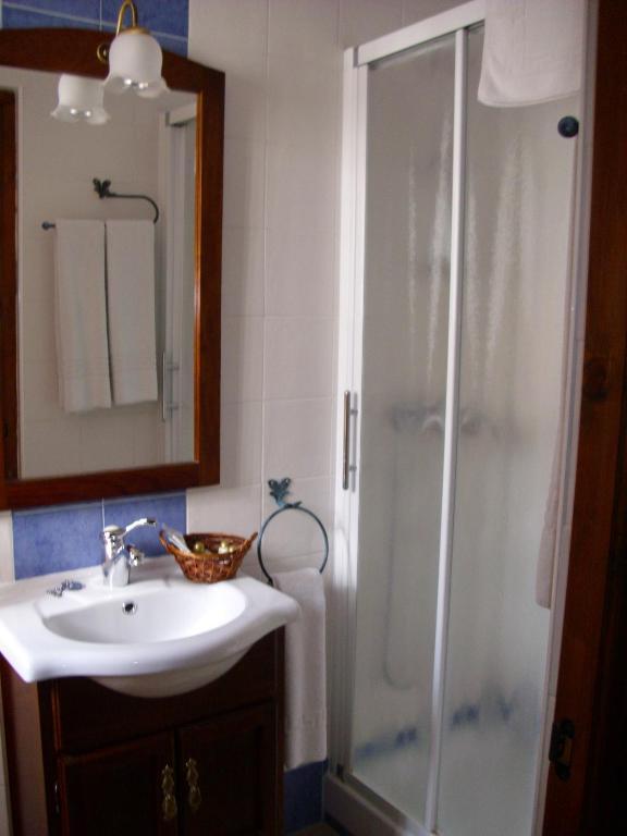 Double Room,974825326:JPEG
