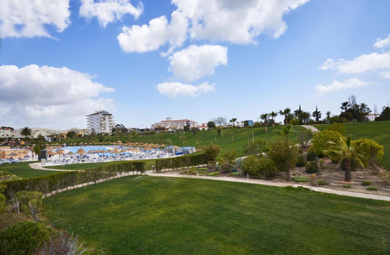 SUITE PRESTIGE VISTA LATERAL JARDIM OU PISCINA 1AD