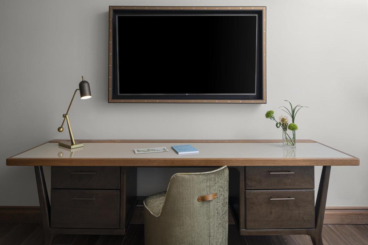 Guest Room, 1 King