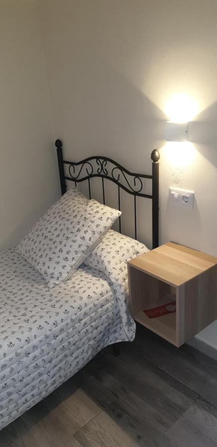 Single Room Private Bathroom