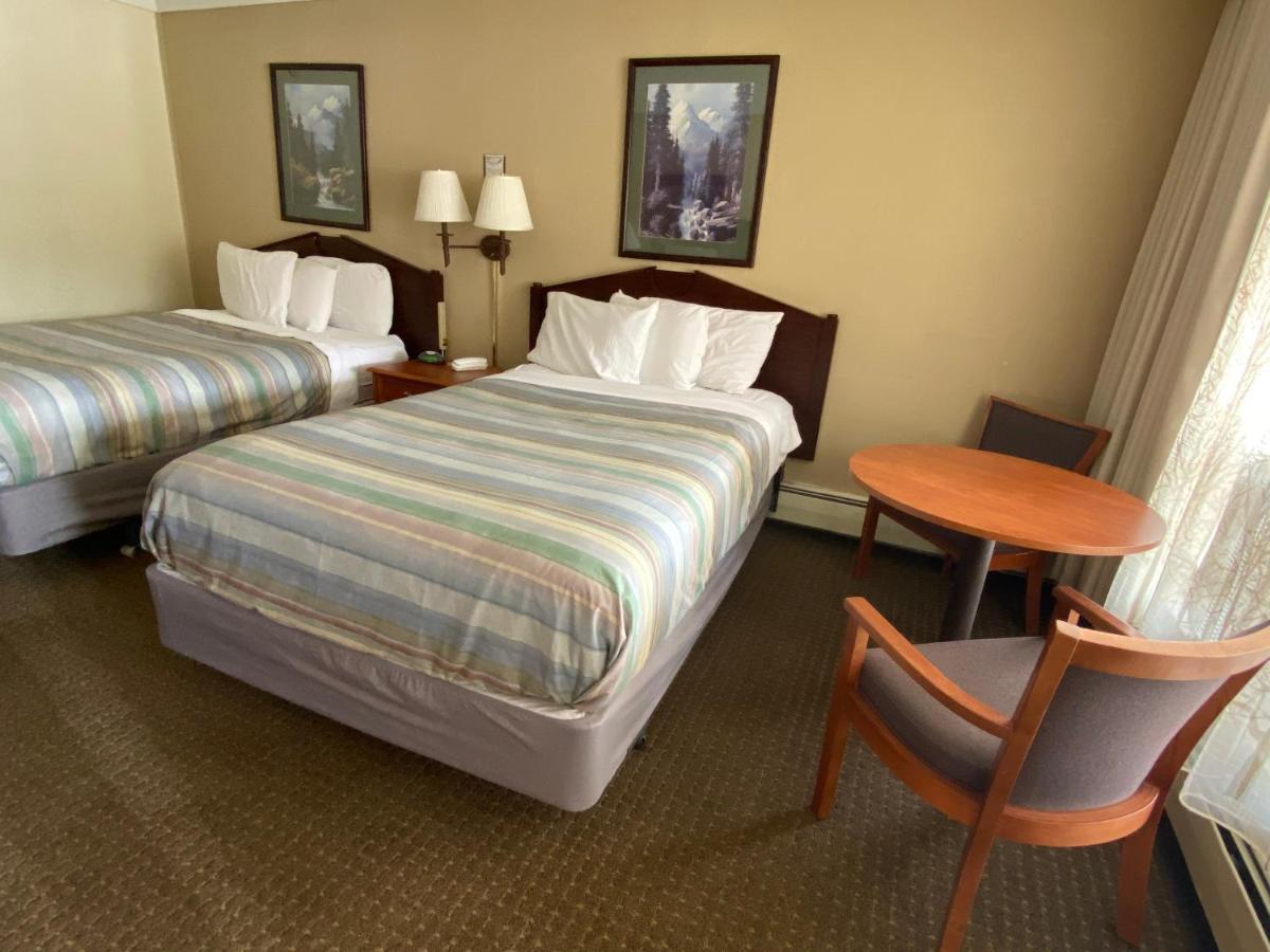 Deluxe Double Room Two Double Beds