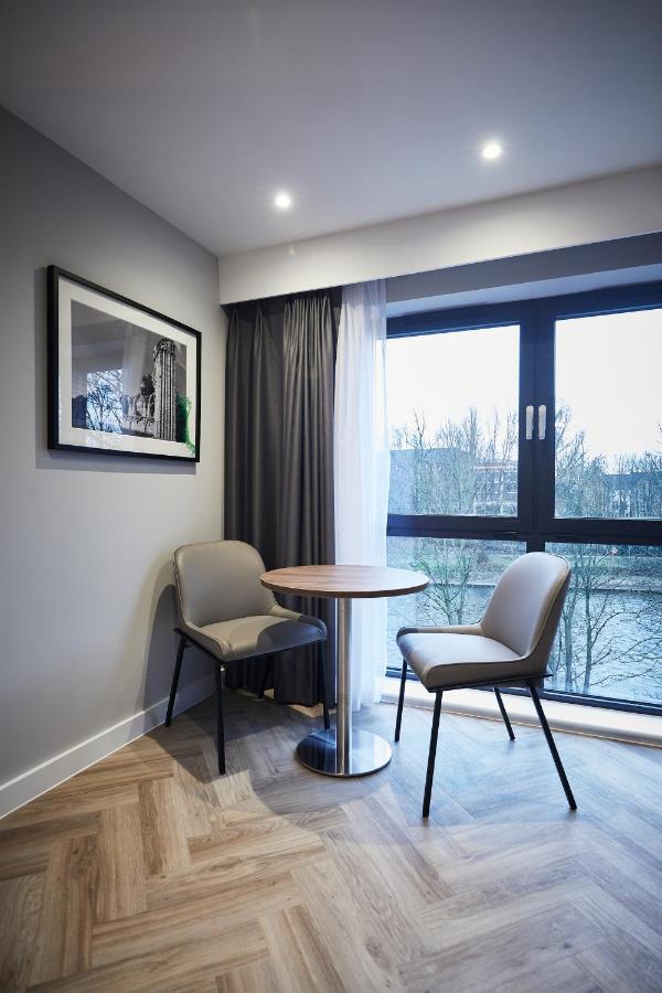 Grande Studio View