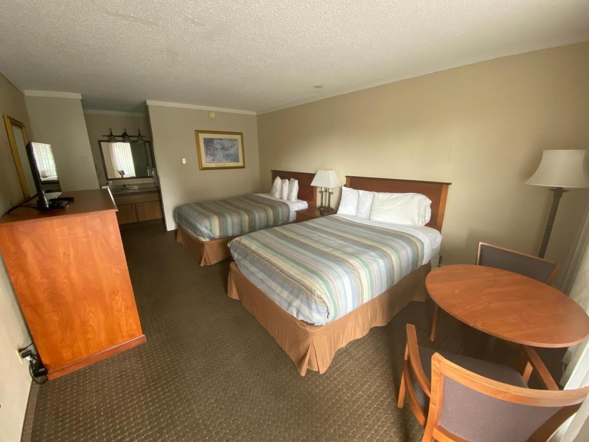 Double Room Two Double Beds
