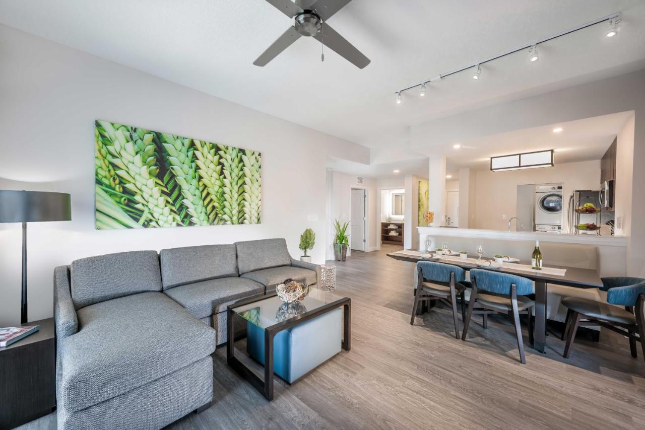 Two-Bedroom Condo Resort View Water Park Access
