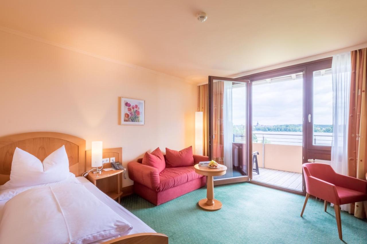 Single Room Lake View