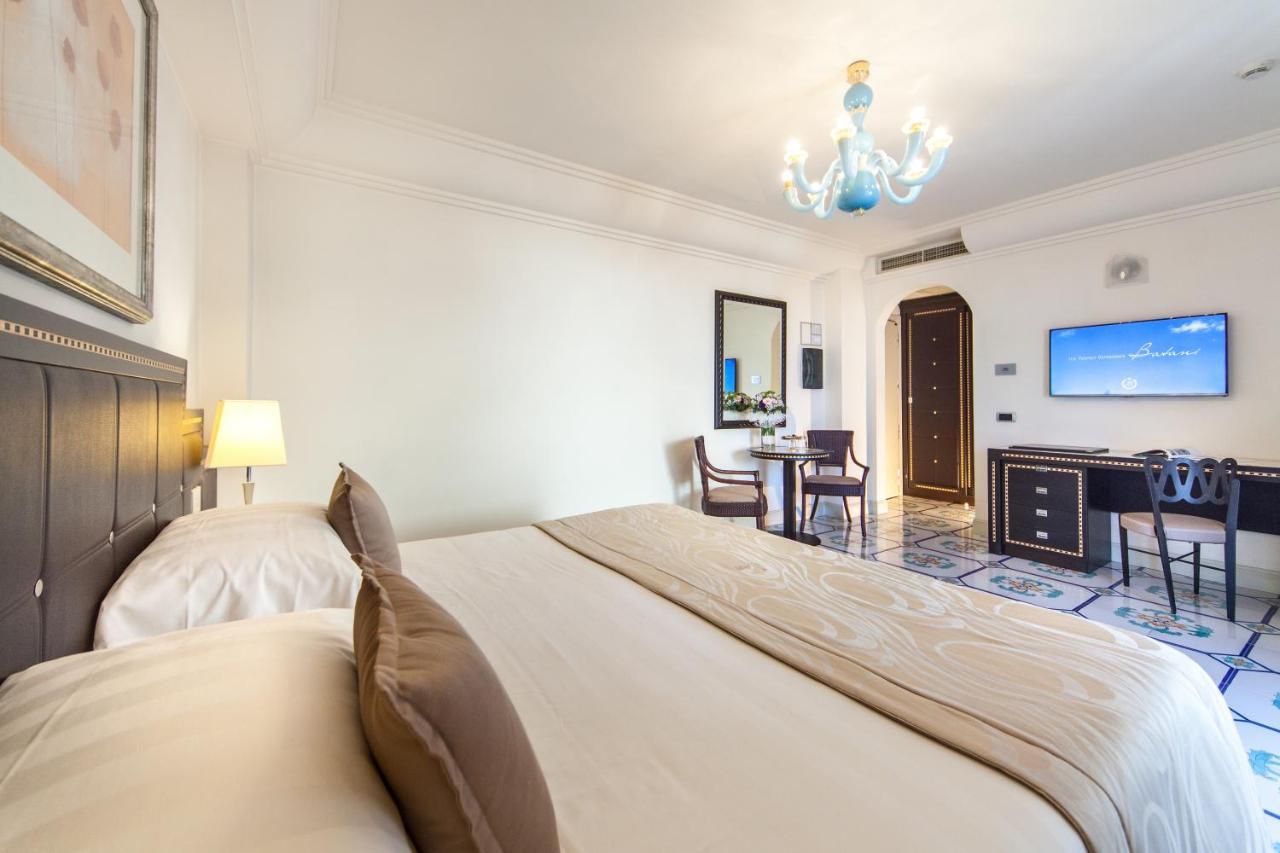 Deluxe Triple Room Sea View