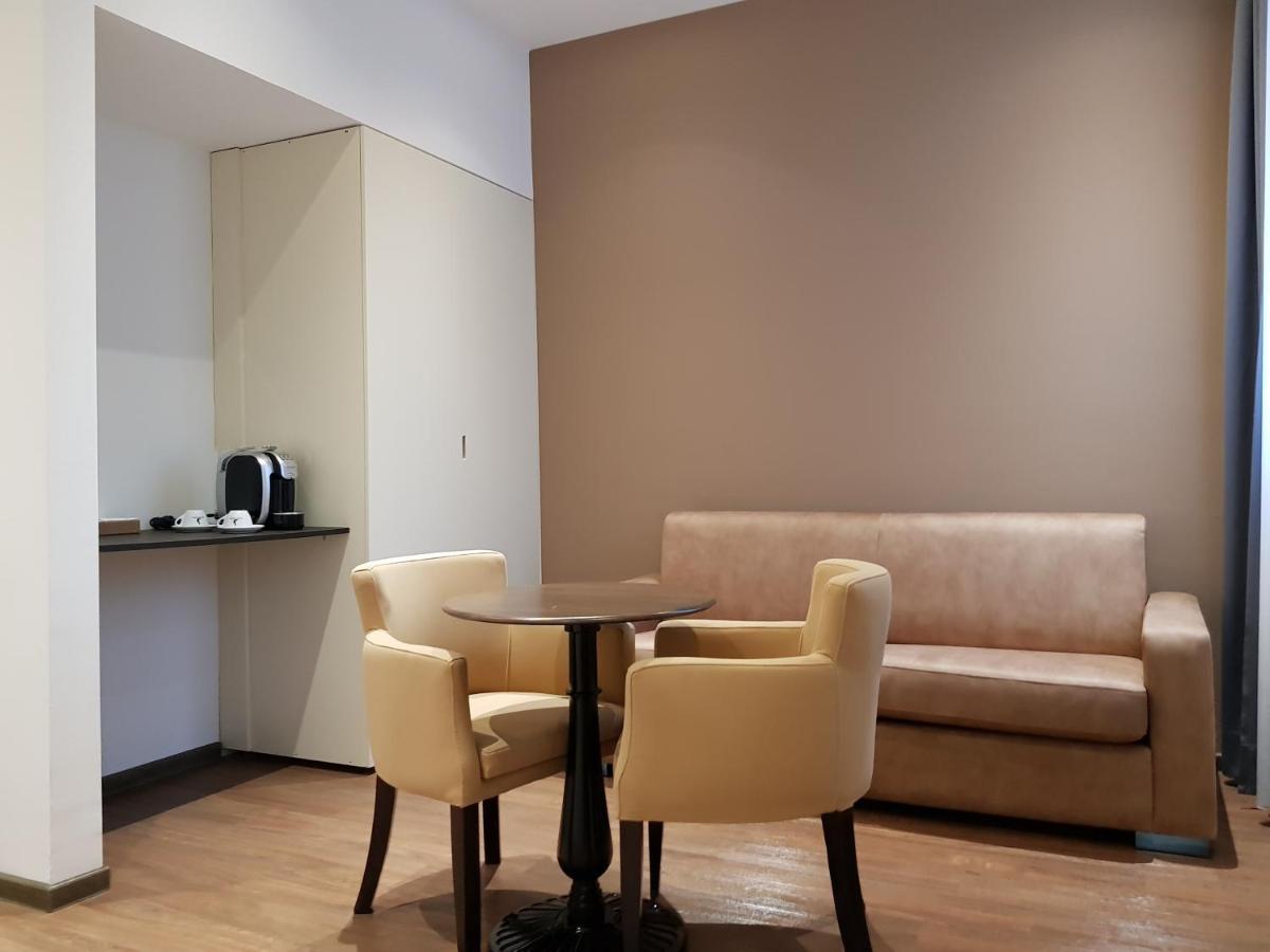 Superior Family Room