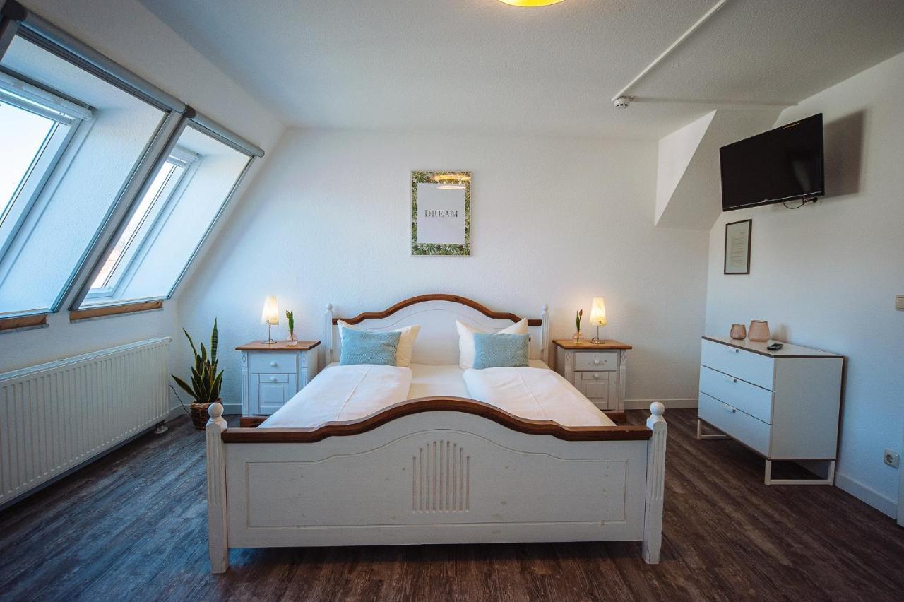 Double Room Private External Bathroom