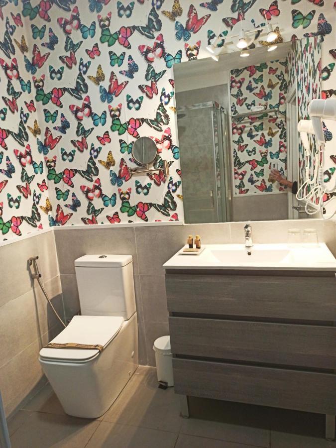 Double Room Private Bathroom