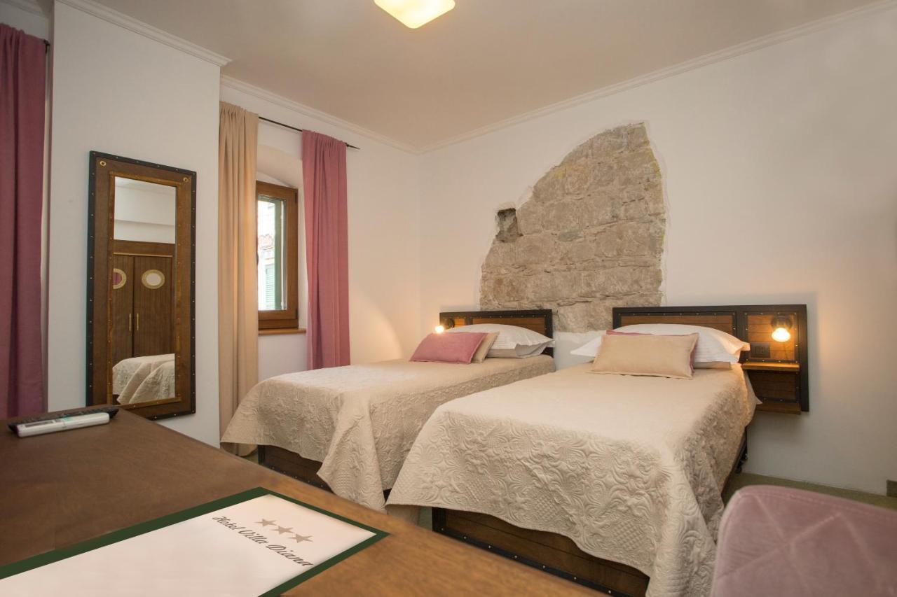 Chambre Double ou Lits Jumeaux