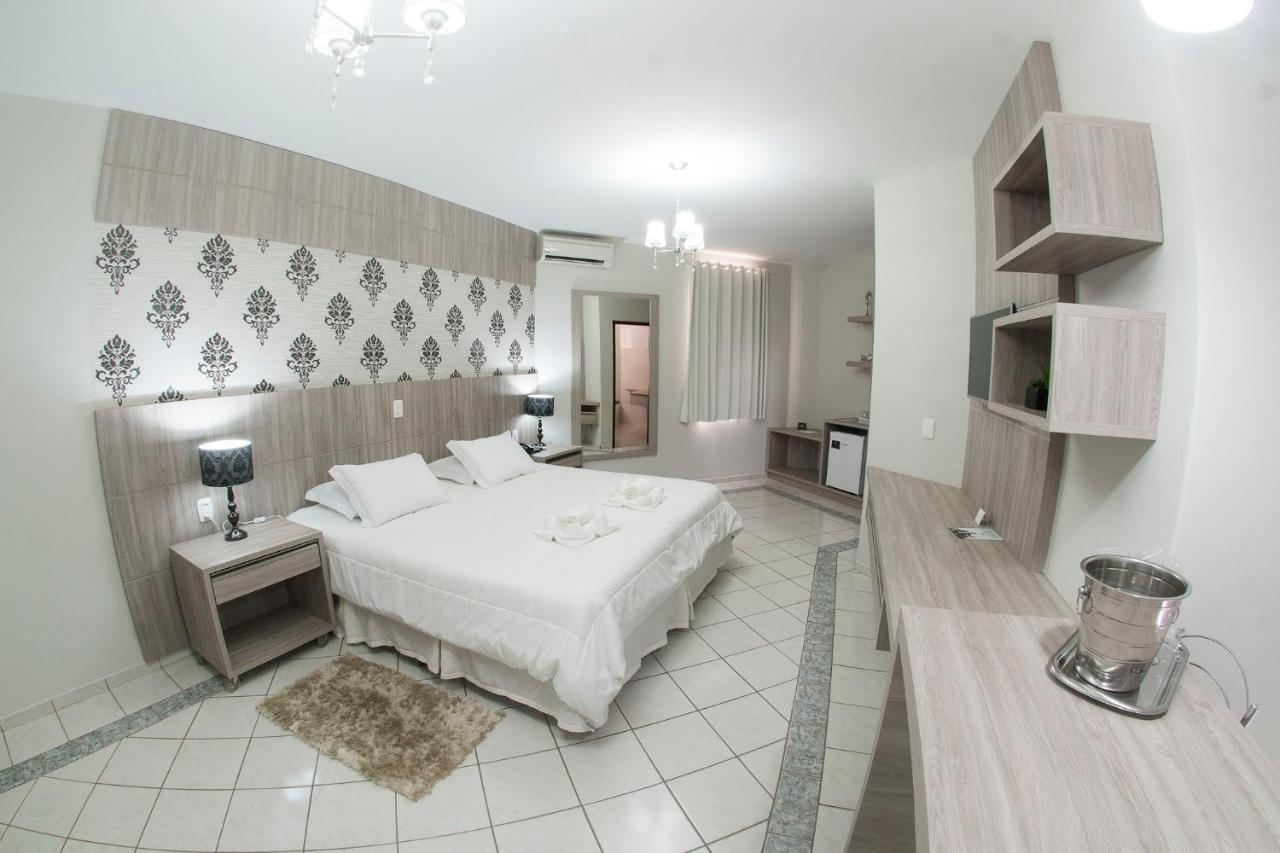 Queen Suite Spa Bath