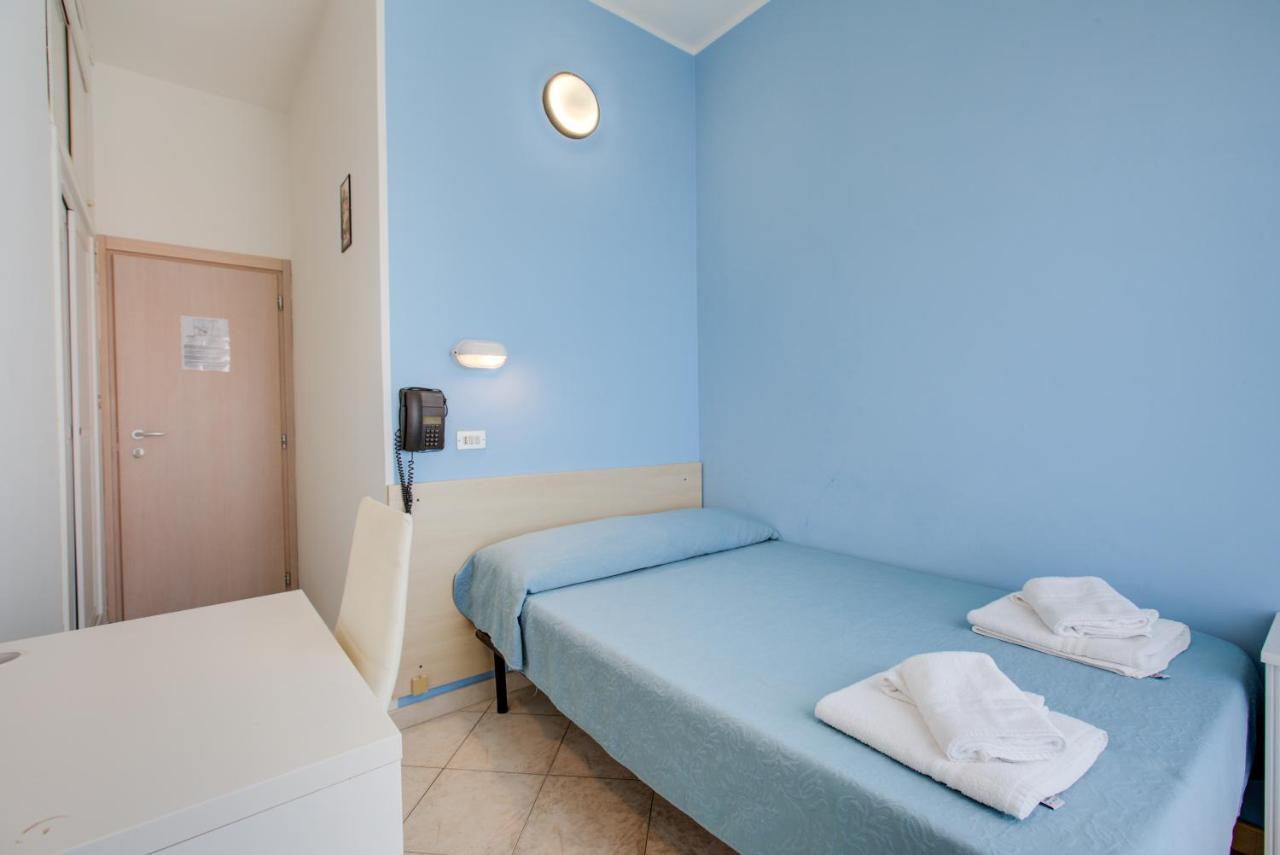 Single Room Balcony