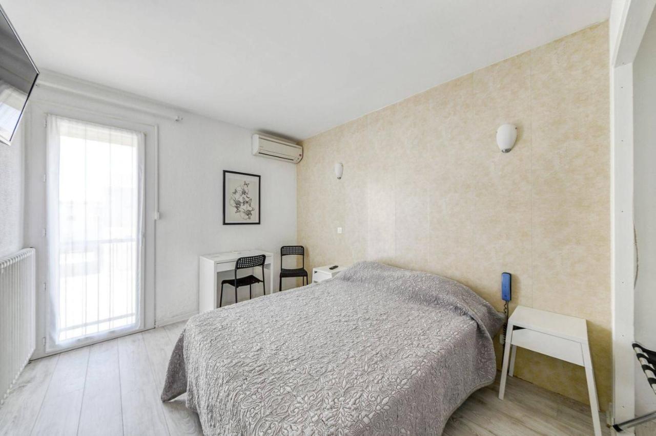 Standard Double Room,999289632:JPEG