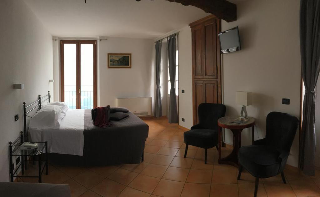 Superior Double Room Partial Lake View