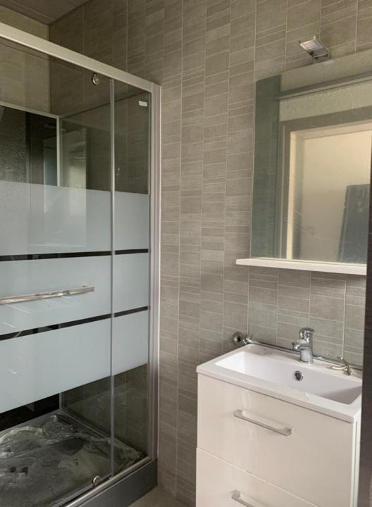 Double Room,1756465971:JPEG