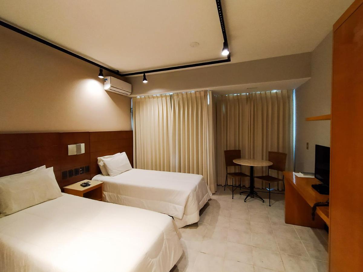 Quarto Deluxe com Cama de Casal ou 2 de Solteiro e Vista da Cidade